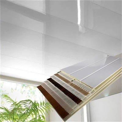 Sufit PVC w sypialni